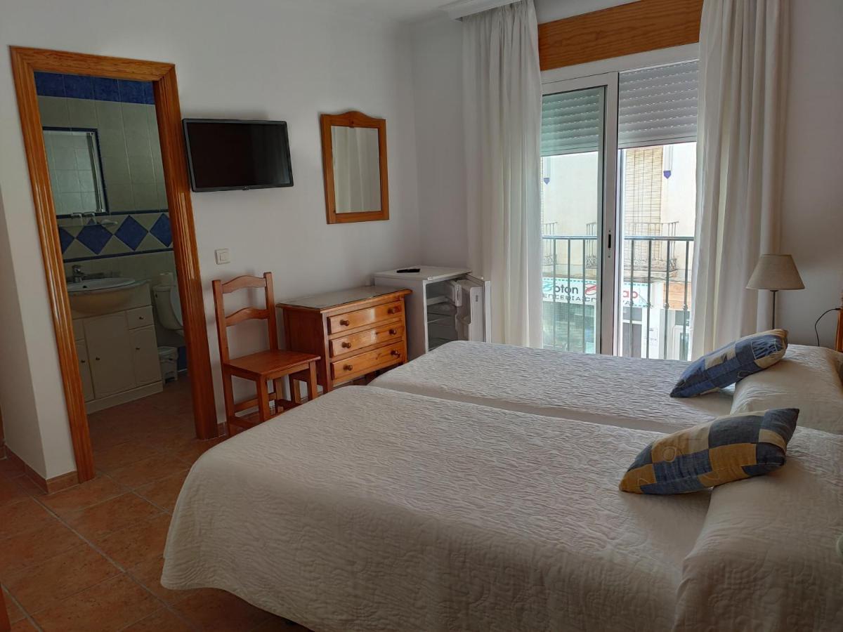 Hostal Ana - Adults Recommended Nerja Bagian luar foto