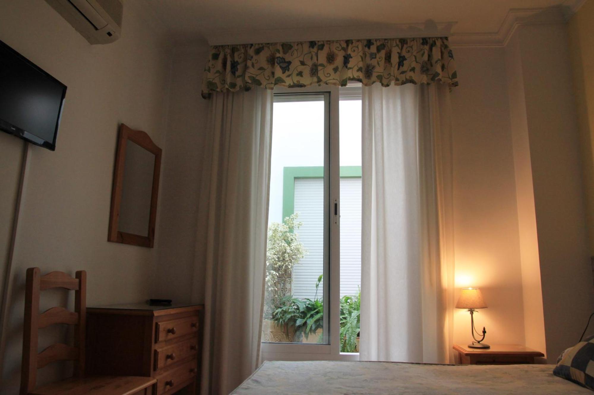 Hostal Ana - Adults Recommended Nerja Bagian luar foto