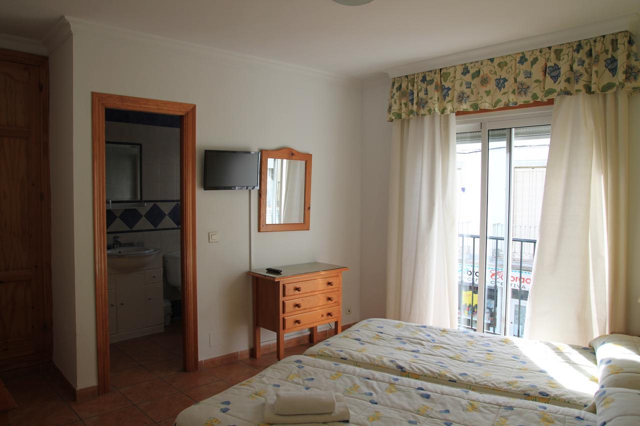 Hostal Ana - Adults Recommended Nerja Bagian luar foto