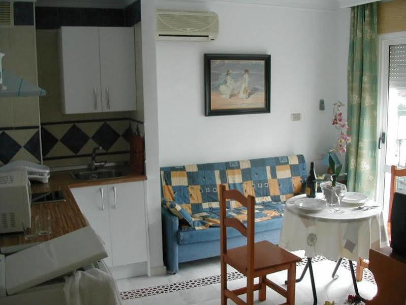 Hostal Ana - Adults Recommended Nerja Bagian luar foto