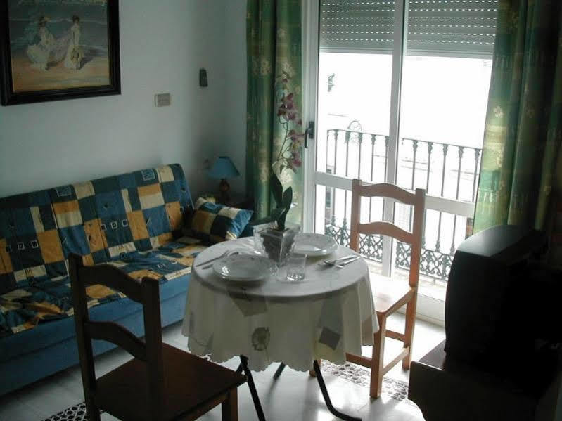 Hostal Ana - Adults Recommended Nerja Bagian luar foto