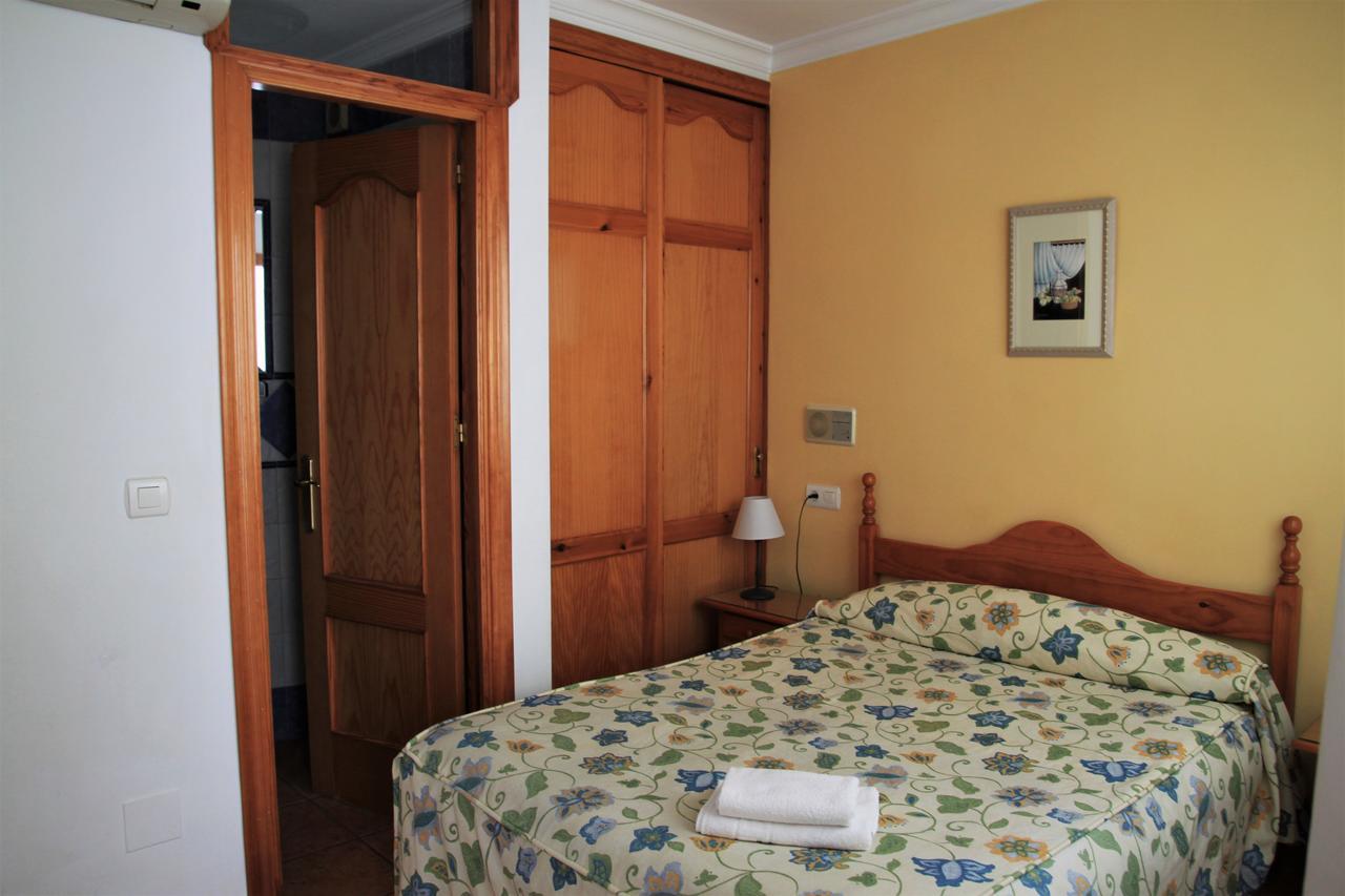 Hostal Ana - Adults Recommended Nerja Bagian luar foto